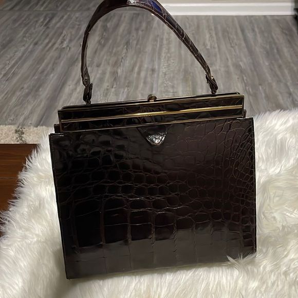 Vassar Handbags - Gorgeous Vintage 1940s-1950s  Genuine Alligator Handbag Purse by Vassar